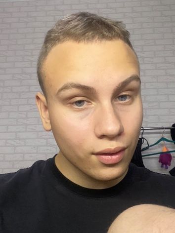 Максим Бджілка